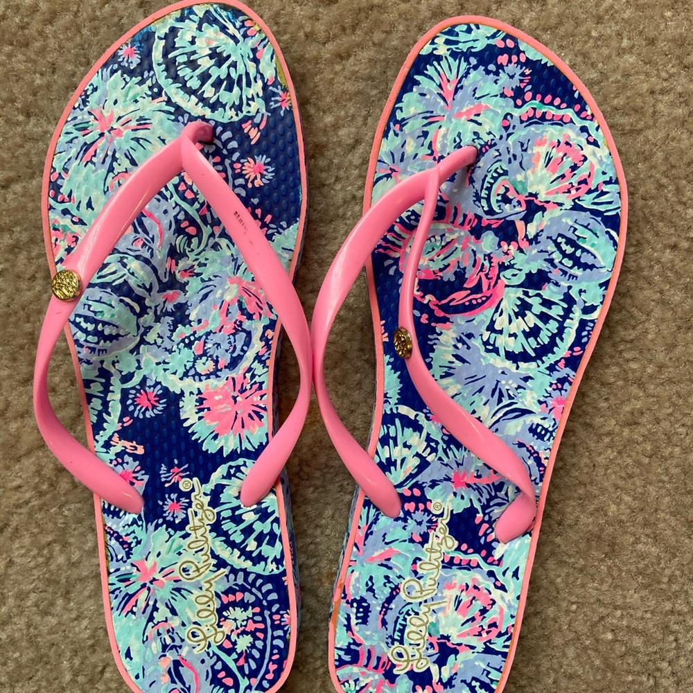 Lilly Pulitzer flip flops